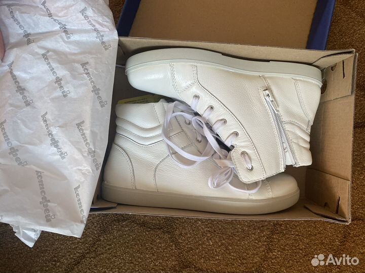 Продам ботиночки на девочку, «Котофей» размер 34