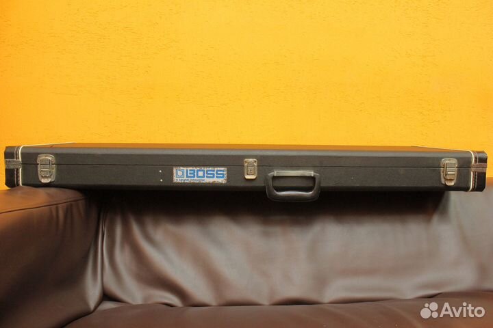 Кейс для бас гитары