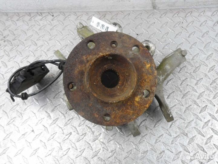 Ступица задняя левая BMW 5-Series F10 6793769