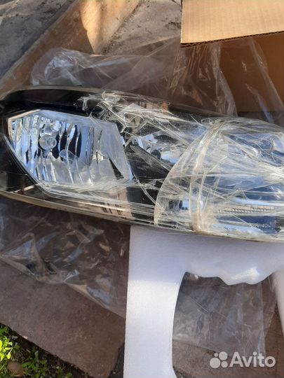 Фара правая фольксваген поло