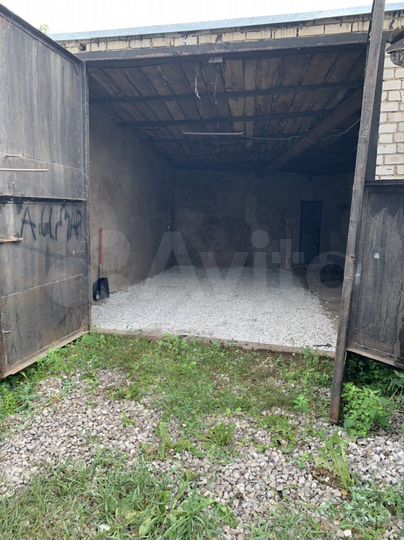 Гараж, > 30 м²