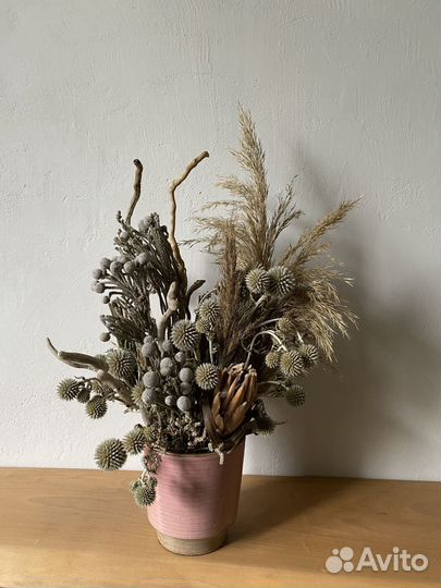 Композиция из сухоцветов