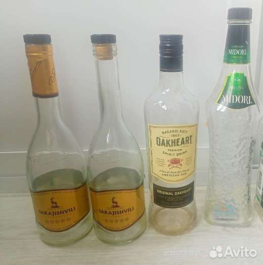 Бутылки из под алкоголя