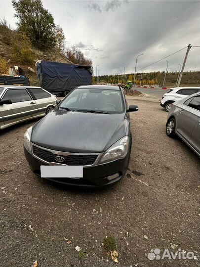Kia Ceed 2.0 AT, 2010, 235 000 км