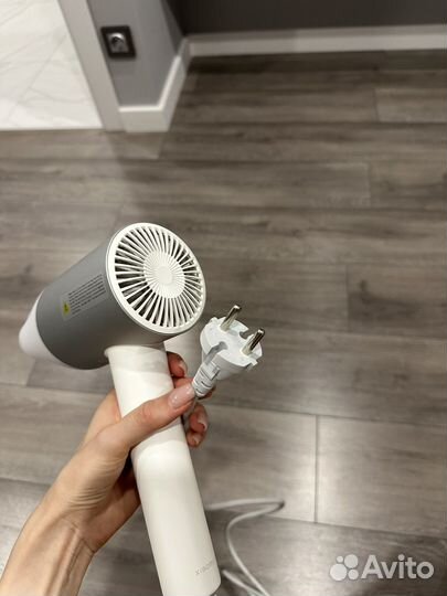 Фен Xiaomi Water Ionic Hair Dryer H500