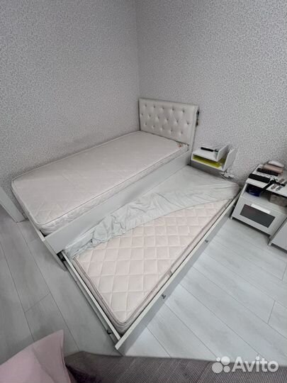 Двухярусная кровать бу