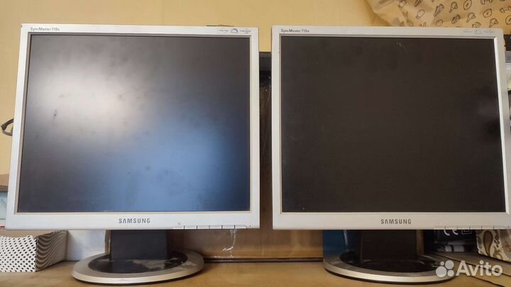 Монитор Samsung