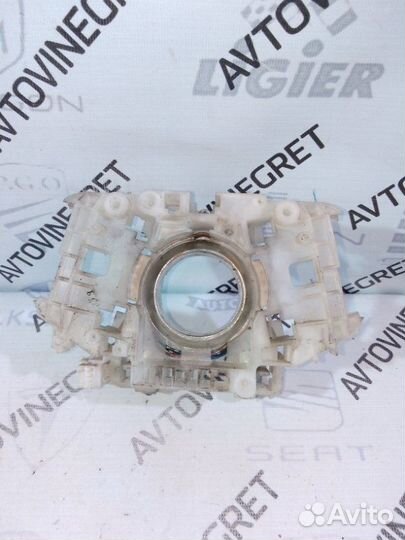 Корпус подрулевых переключателей Mitsubishi L200