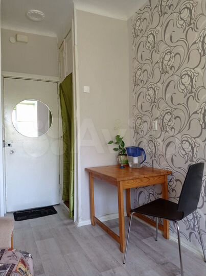 Комната 10 м² в 5-к., 2/5 эт.