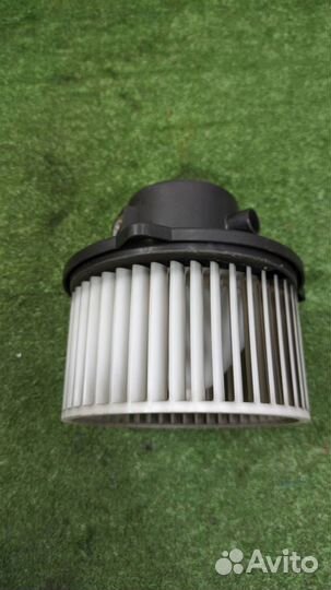 Моторчик печки Hyundai Tiburon 2005