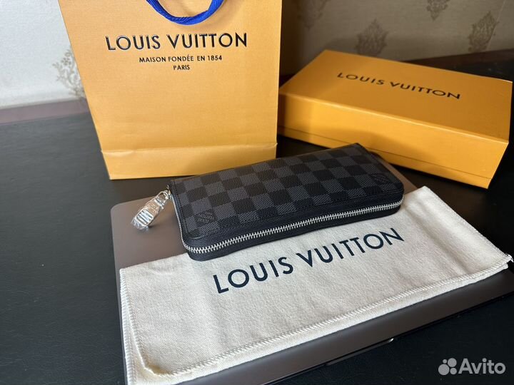 Кошелёк Louis Vuitton