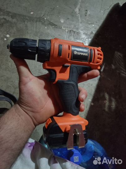 Шуруповерт ермак 12в