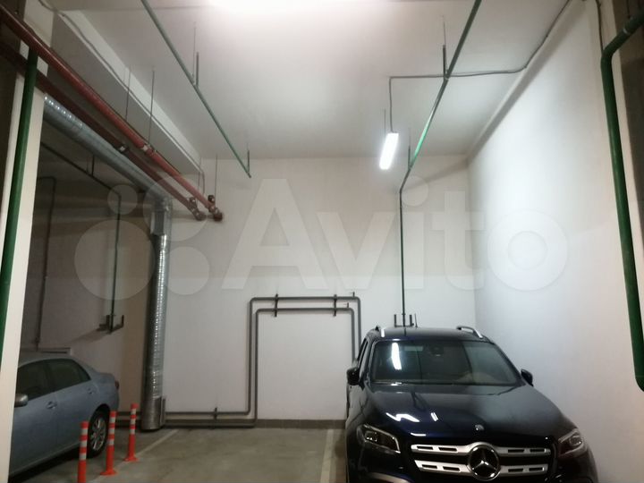 Машиноместо, 18 м²