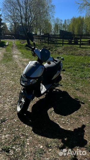 Скутер stels skif