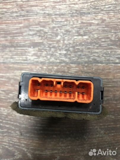 Блок управления дверьми Toyota Camry VCV10 3vzfe