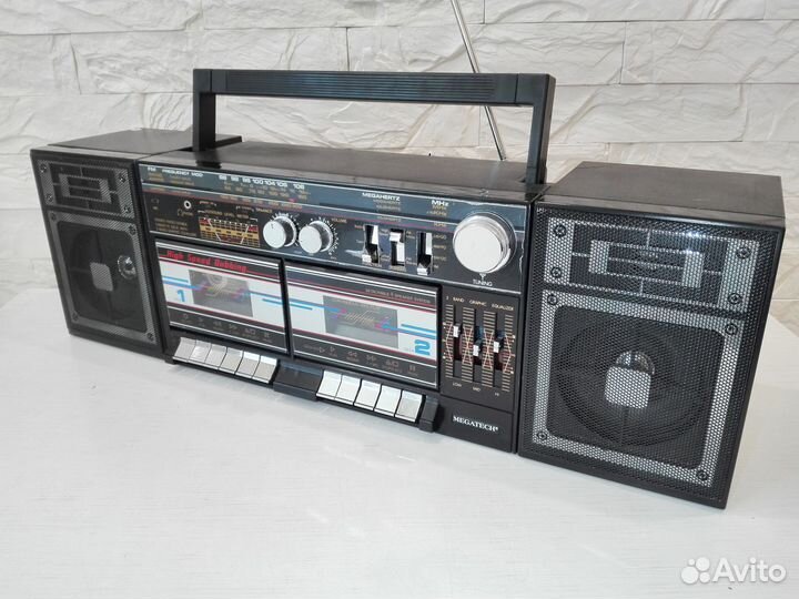 Двухкассетная магнитола megatech