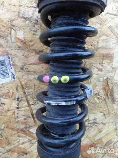 Пружина задняя Audi Q7 4L