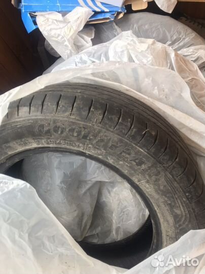 Goodyear EfficientGrip Performance 215/60 R16
