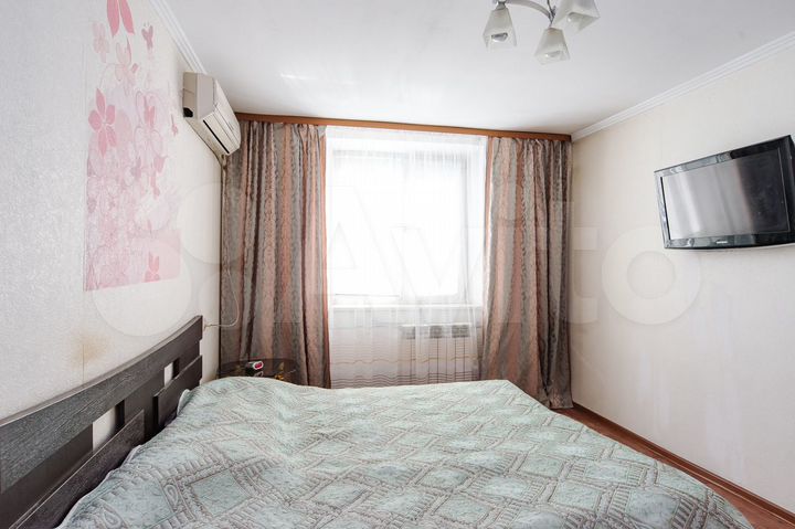 4-к. квартира, 82 м², 2/5 эт.