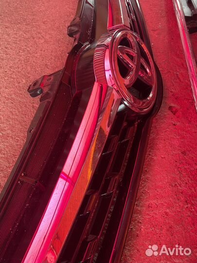 Решетка camry 55