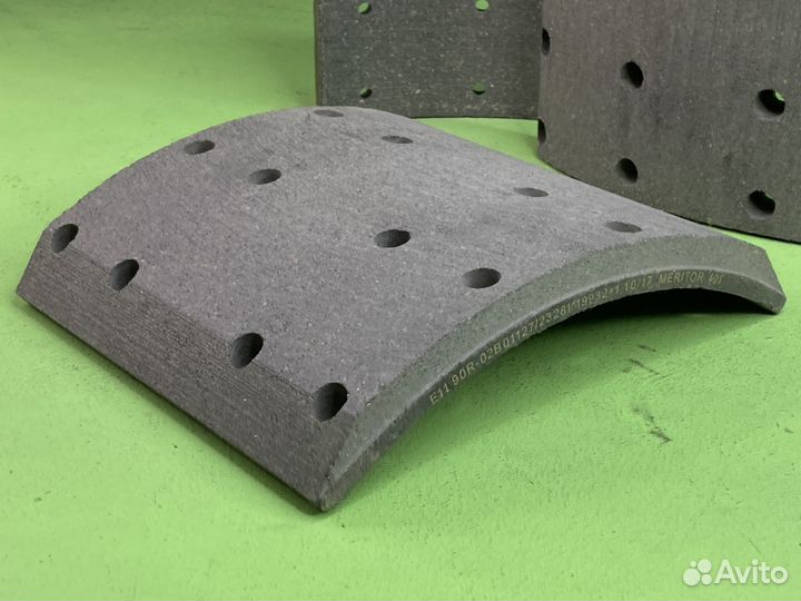 Накладки тормозные 1-рем. (413x203) (6.35x19.5 64)