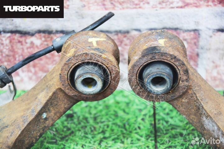 Рычаги верхние задние Subaru Impreza GE2 EJ205