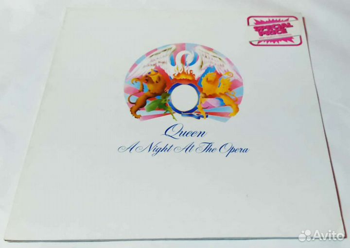 Queen Anight AT the opera LP Made in Italy