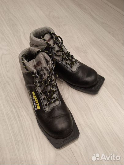 Лыжные ботинки spine cross