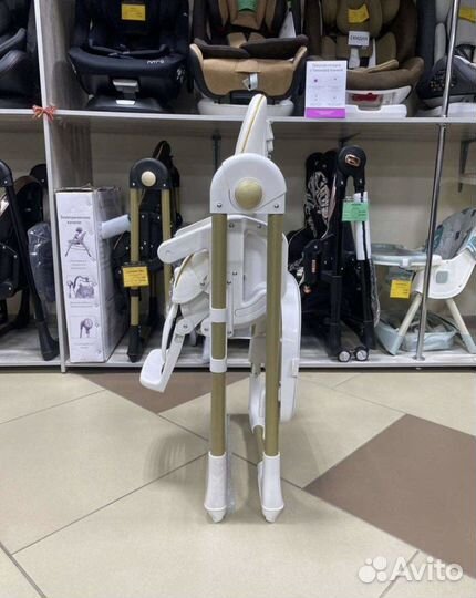 Стульчик для кормления с рождения