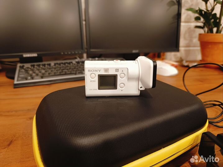 Экшн камера Sony x3000