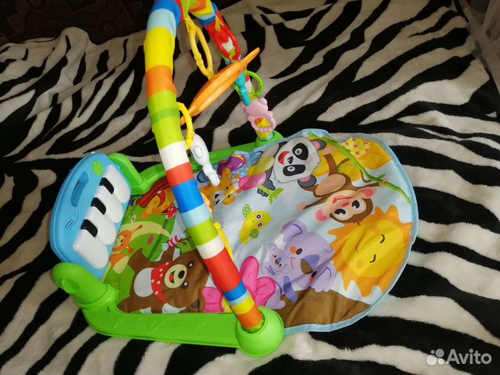 Развивающий коврик с пианино