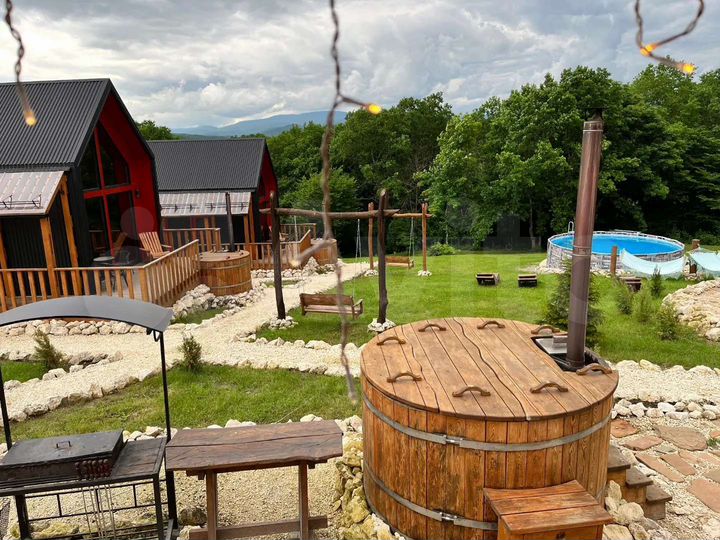 Коттедж 278 м² на участке 25 сот.