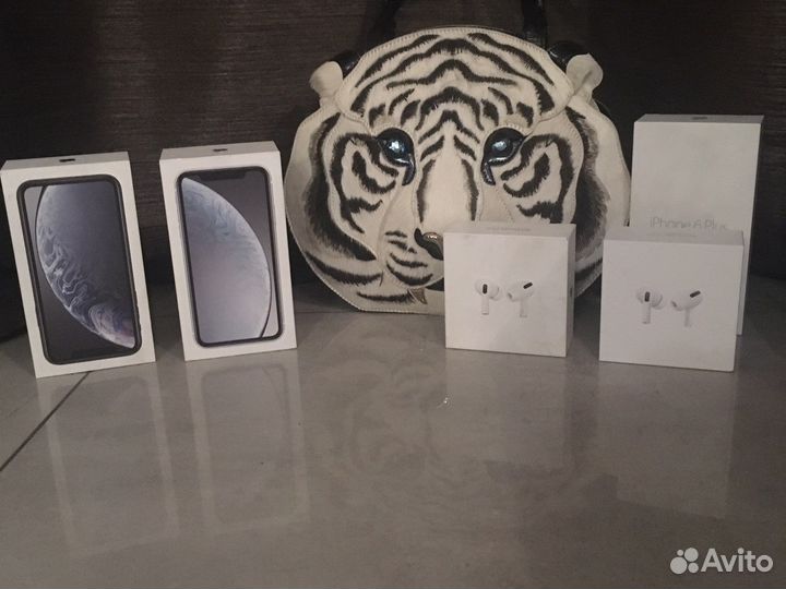 Коробки от apple