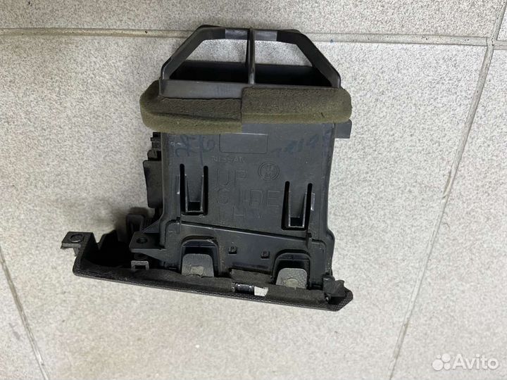 Дефлектор воздуховода nissan tiida C11