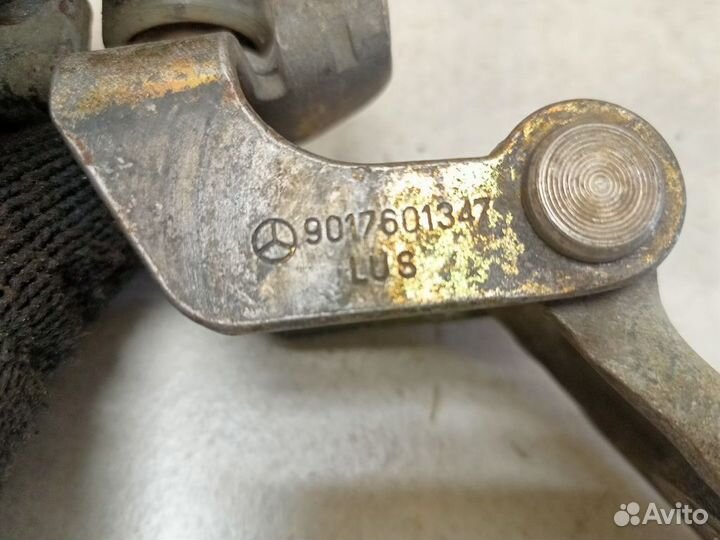 Ролик сдвижной двери