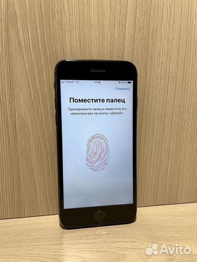 iPhone 8, 64 ГБ