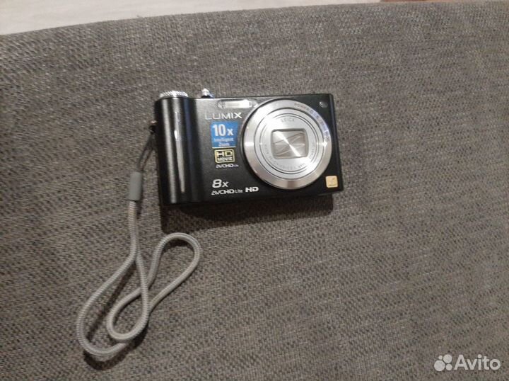 Компактный фотоаппарат