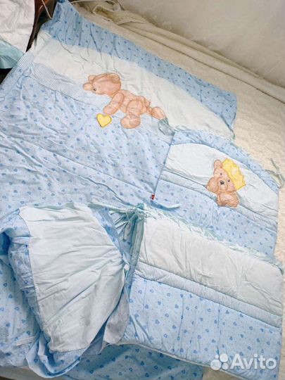 Комплект в детскую кроватку бортики