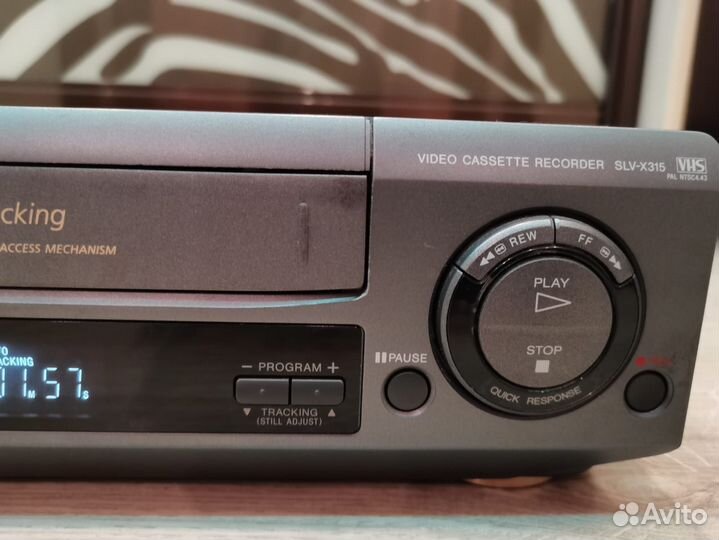 Видеомагнитофон Sony