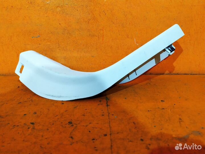 Обшивка двери багажника правая Ford Kuga 2 CBS