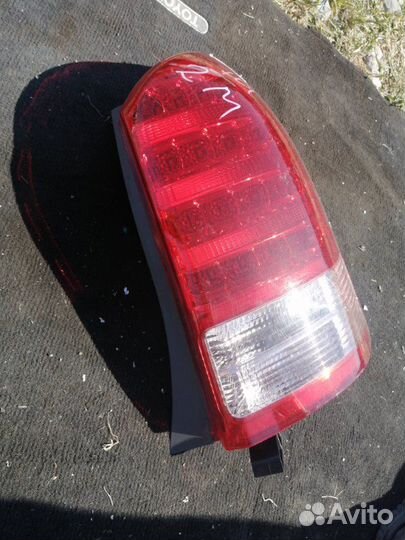 Стоп-сигнал задний правый Toyota Wish ZNE10 2007