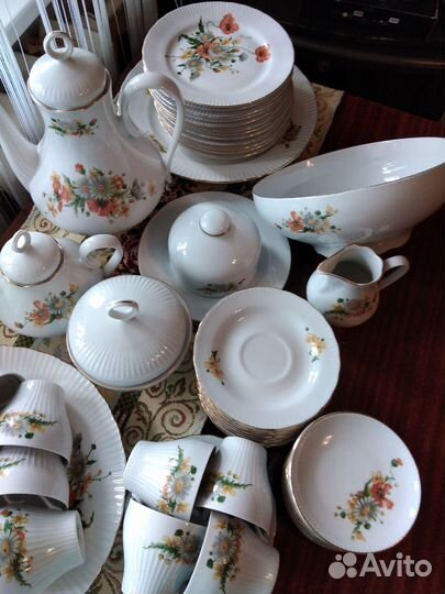 Чайно кофейный сервиз на 12 перс