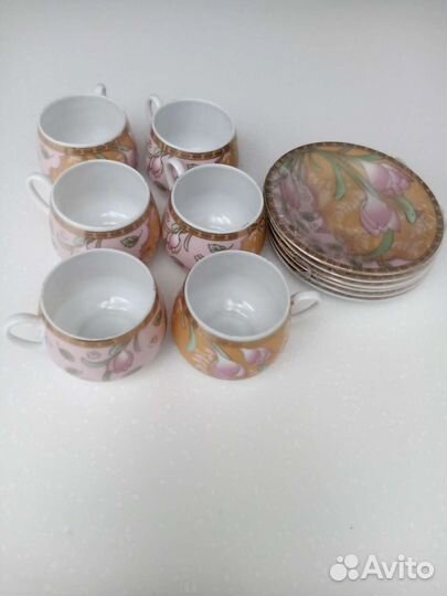 Сервиз кофейный на 6 персон. Есть подставка