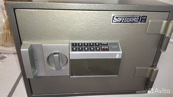 Сейф отличный