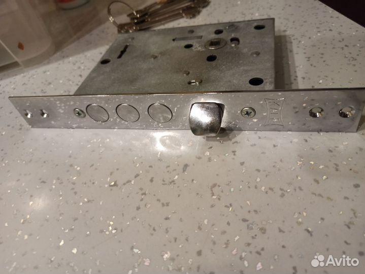 Замок дверной cale