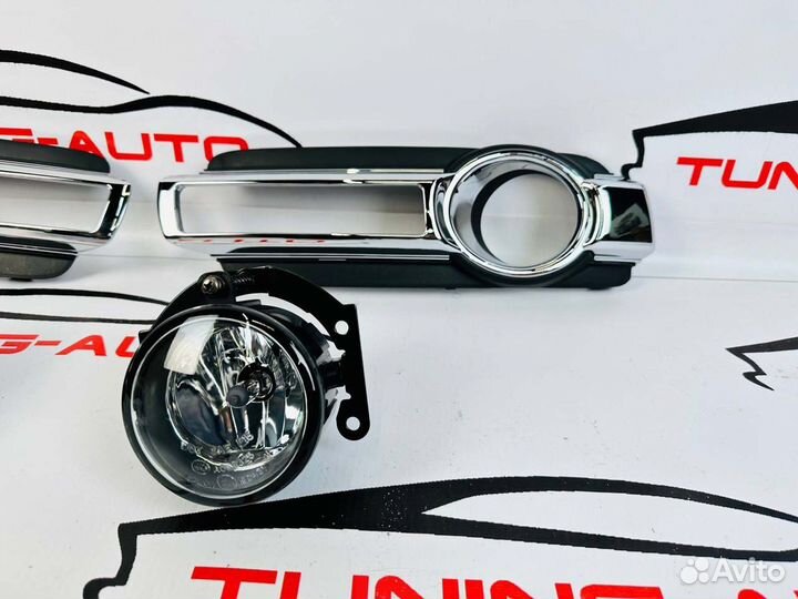 Противотуманные фары Mitsubishi Pajero (V 90) T730