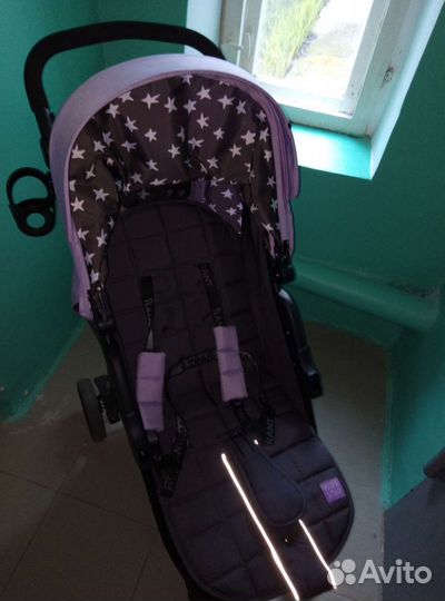 Прогулочная коляска