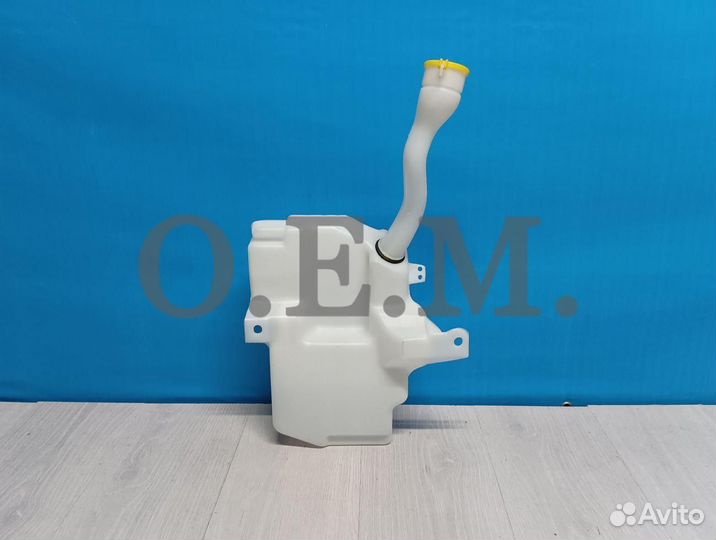 Бачок омывателя Ford Kuga 2