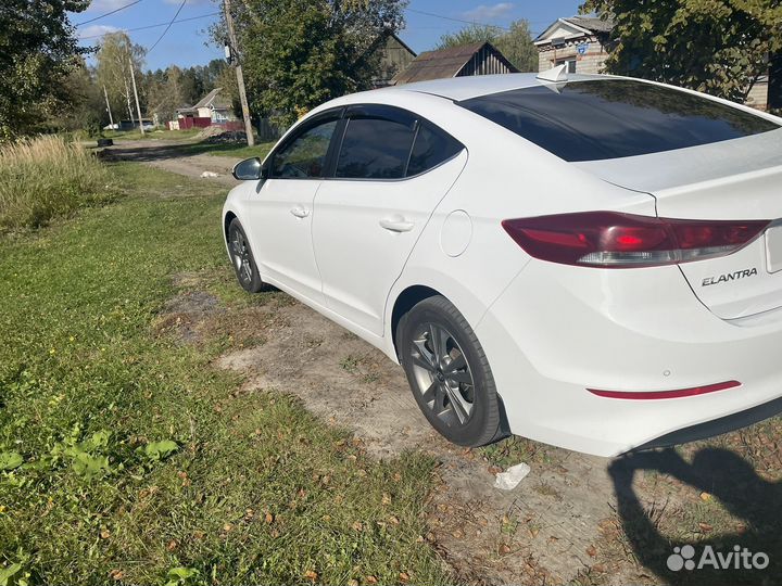 Hyundai Elantra 2.0 AT, 2018, 141 000 км