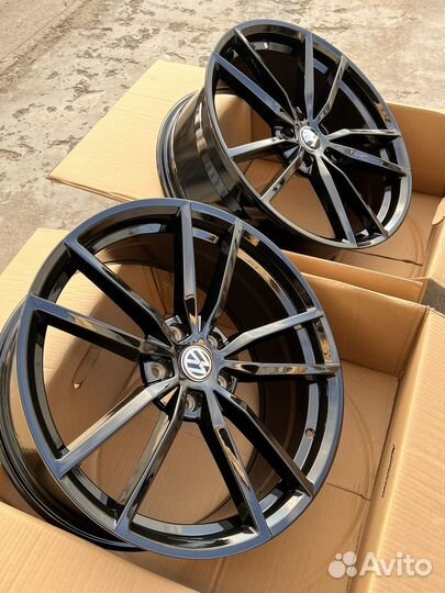 Диски R*18/5x112 Pretoria VW Golf,Octavia,Superb